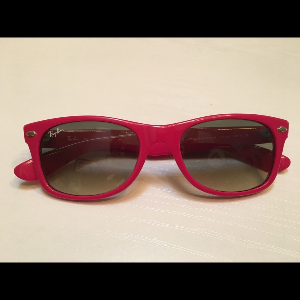 Ray-Ban color splash Wayfarers